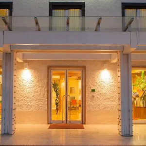 拉佩尔戈拉酒店 酒店